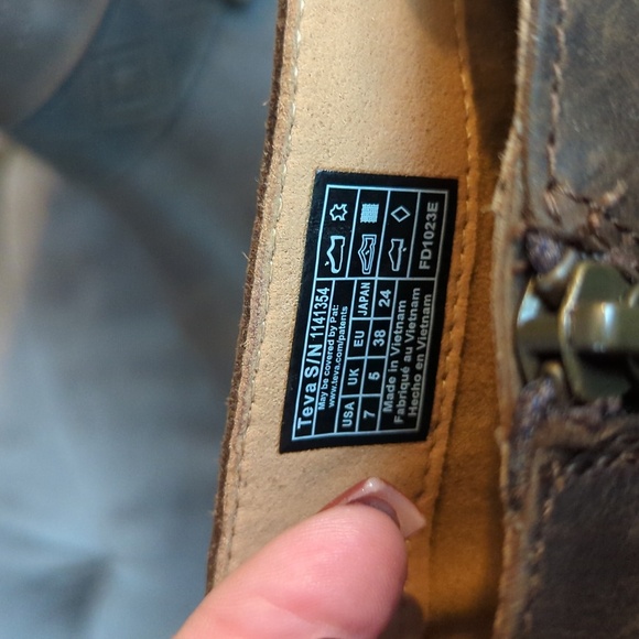 Teva Rowena Buckle Boots | Bison Brown | Size 7 | NWT - Picture 3 of 7